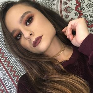 Meet your Posher, Jade